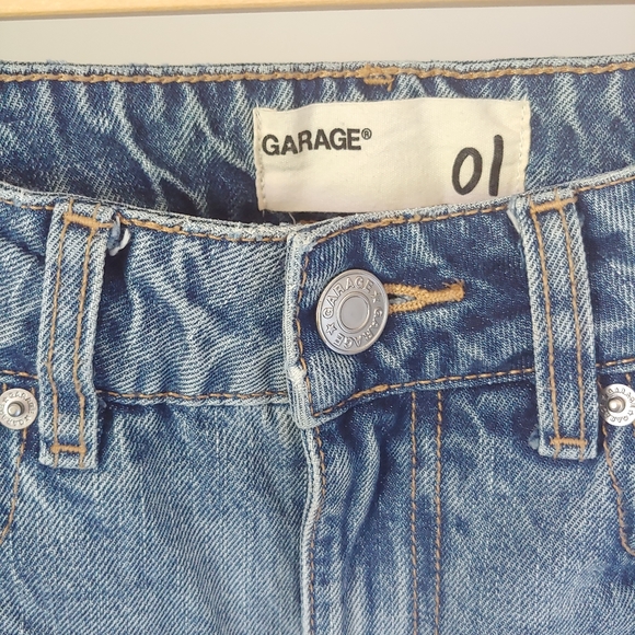 Garage Two-Tone High Rise Mom Jeans Size 1 - Picture 7 of 16
